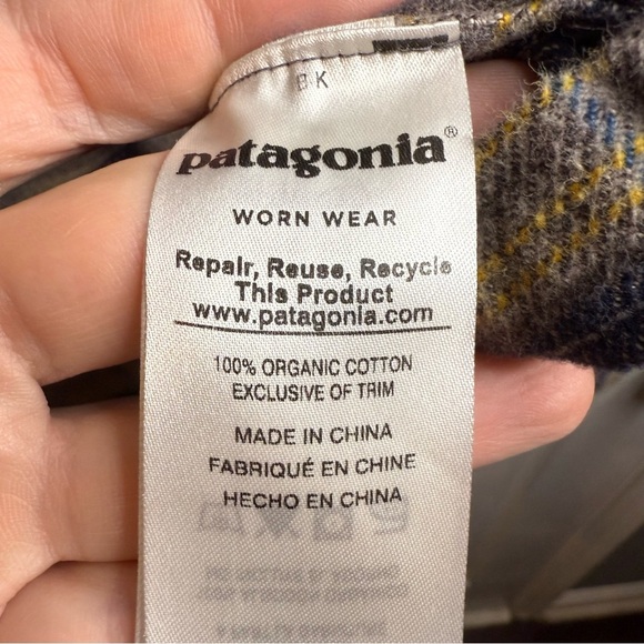 Patagonia Organic Cotton Plaid Shirt - Gray and Yellow Mens Size Small GUC - Picture 6 of 6
